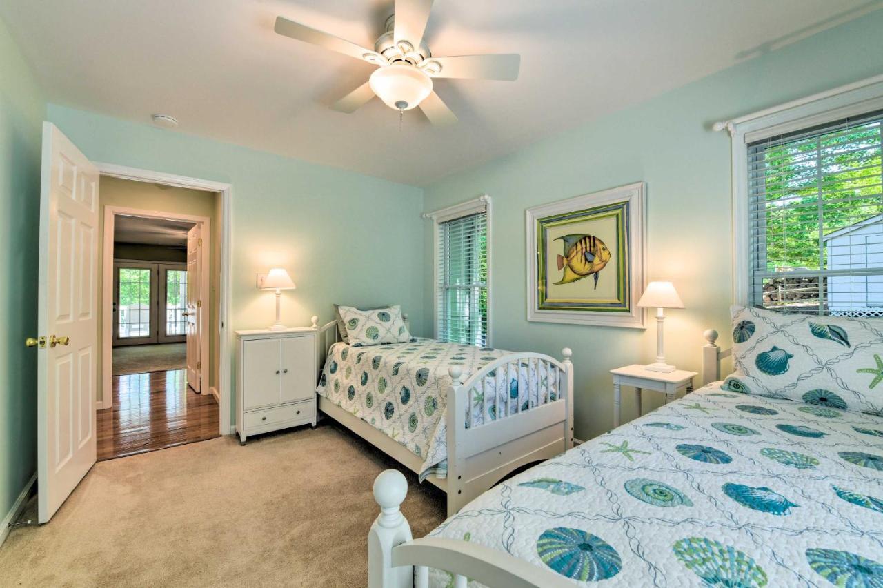 Lake Norman Retreat With Dock About 1 Mi To Marina! Mooresville Ngoại thất bức ảnh